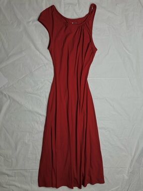 Three Dots - One-Shoulder Maxi Dress in Deep Red / Burned Orange